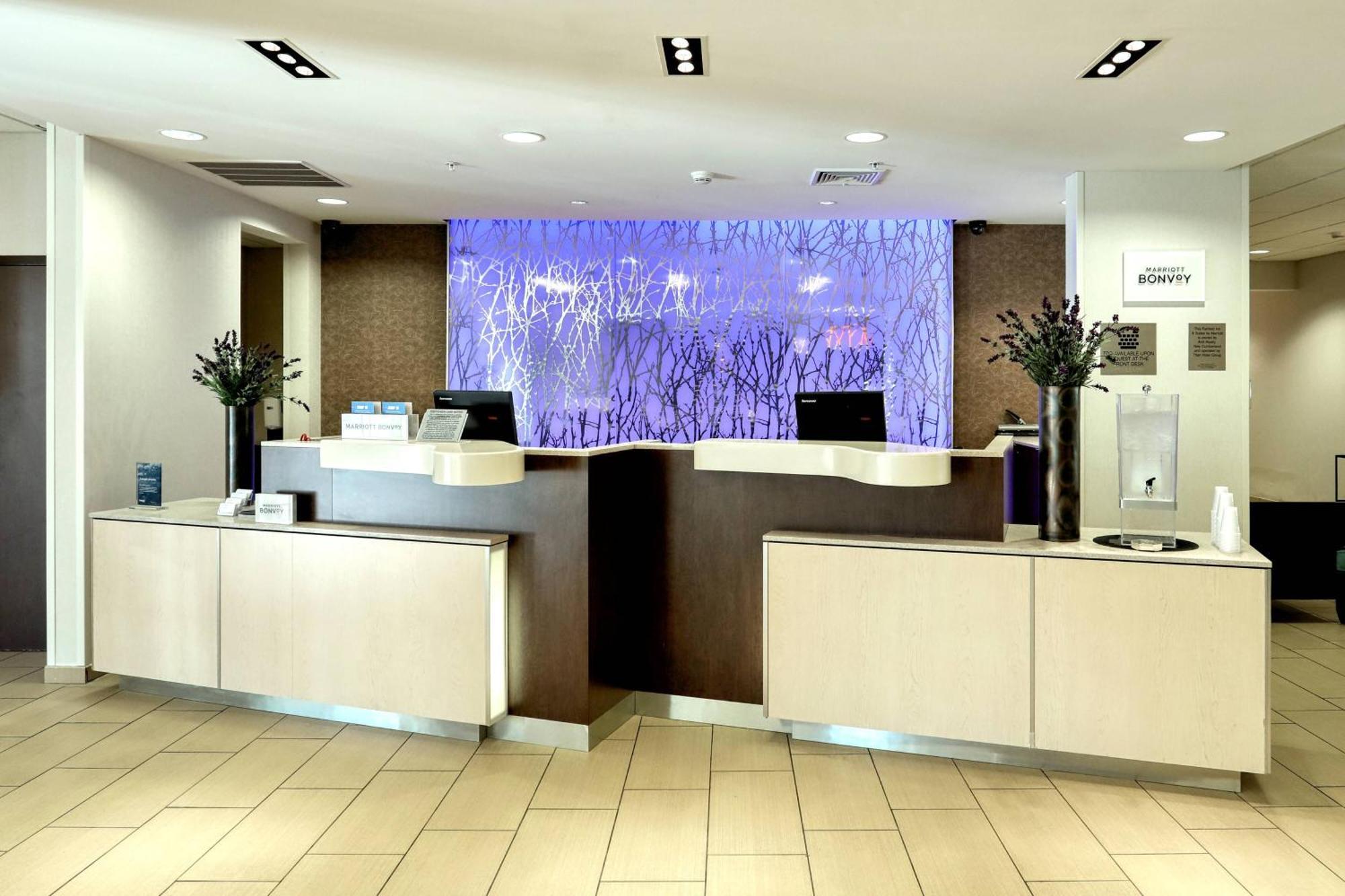 Fairfield Inn & Suites By Marriott Harrisburg West/Нью-Камберленд Экстерьер фото