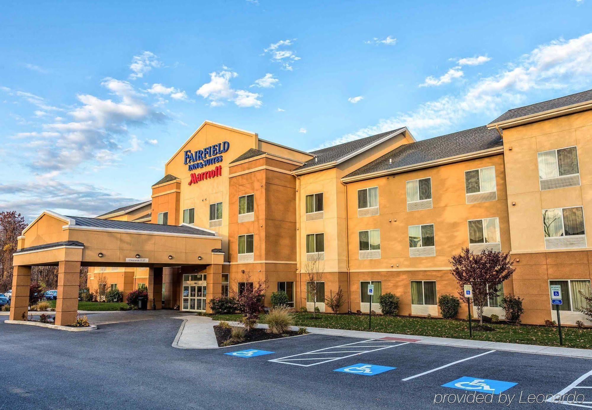 Fairfield Inn & Suites By Marriott Harrisburg West/Нью-Камберленд Экстерьер фото