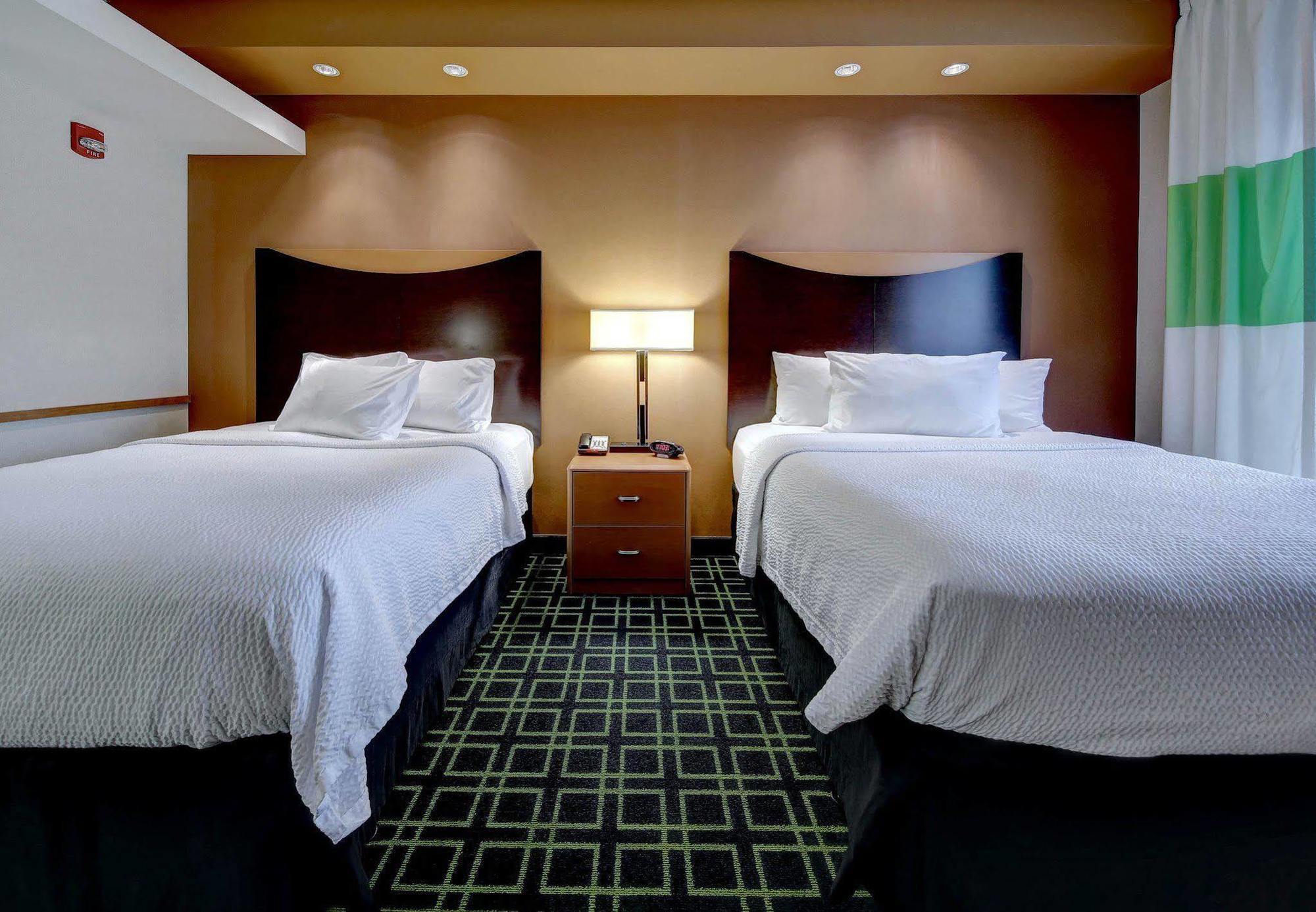 Fairfield Inn & Suites By Marriott Harrisburg West/Нью-Камберленд Экстерьер фото