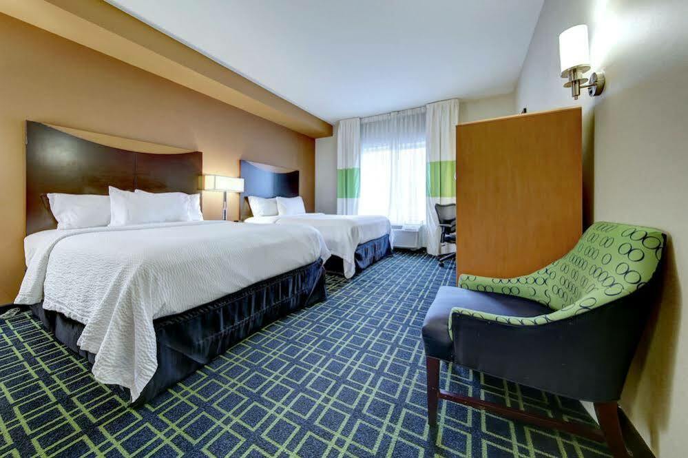 Fairfield Inn & Suites By Marriott Harrisburg West/Нью-Камберленд Экстерьер фото